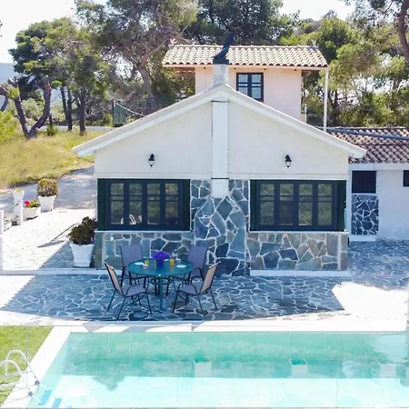 Pefki Vila